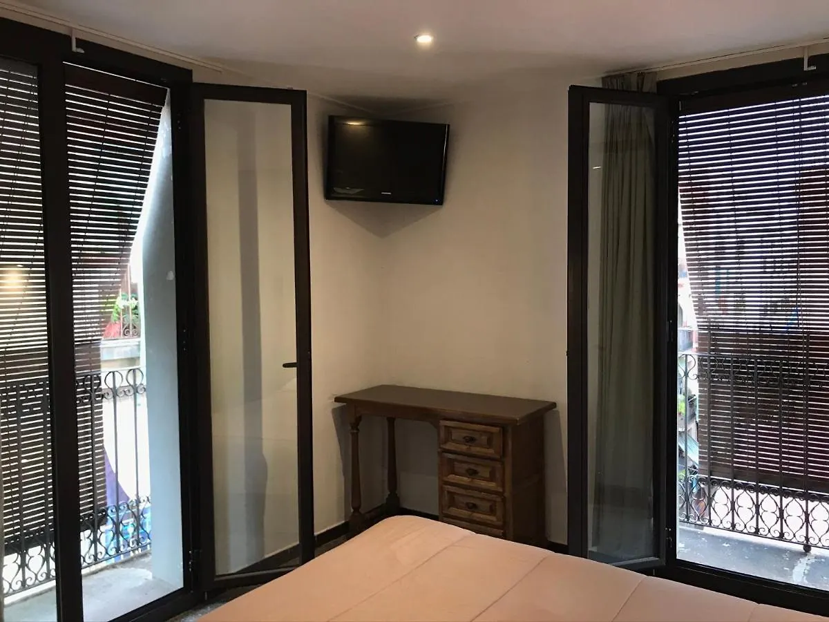 Hostal Radio Barcelona Gasthof